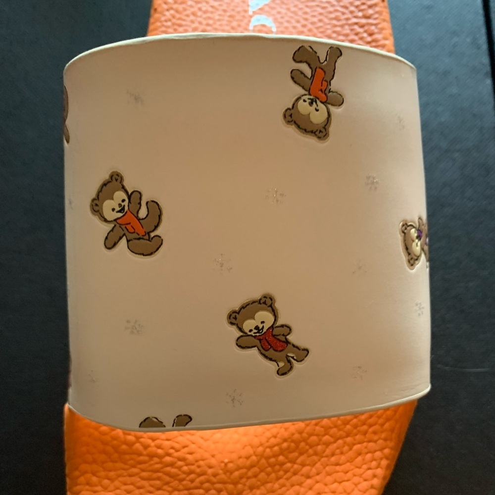 COACH Udele Sport/Pool Slides-Snowy Bear Chalk/Orange-NEW IN BOX sz 10 LAST ONE - Picture 3 of 6
